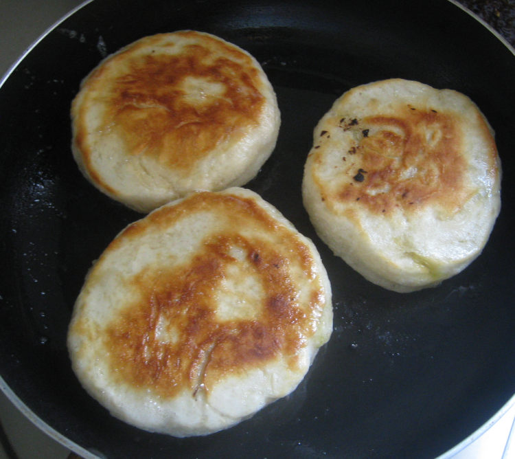 大头菜馅发面饼