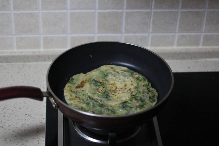 荆芥烫面油饼