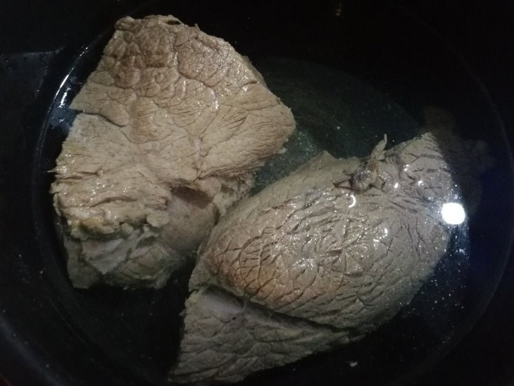 卤牛肉