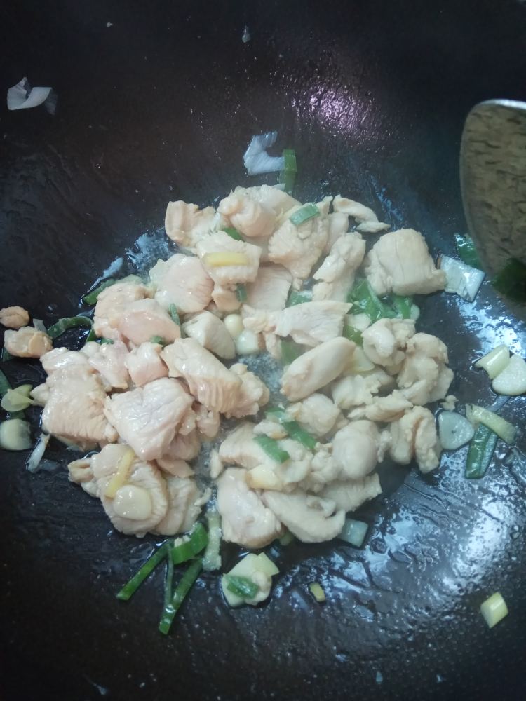 包菜炒鸡胸肉