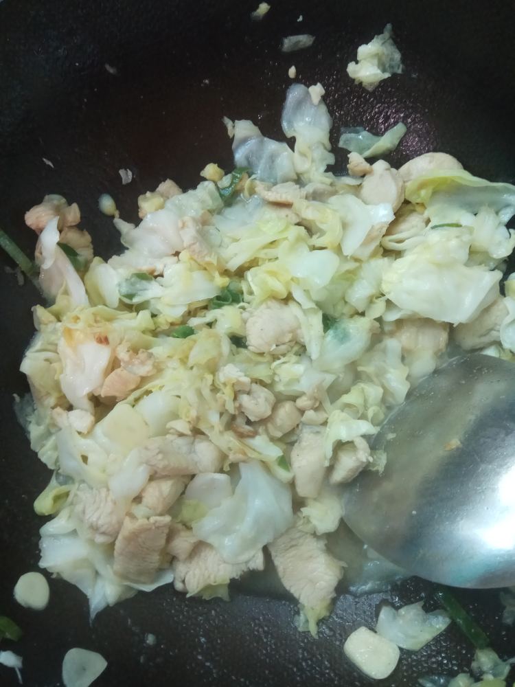 包菜炒鸡胸肉