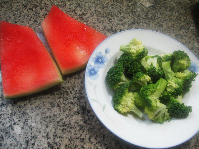 西瓜皮炒西兰花