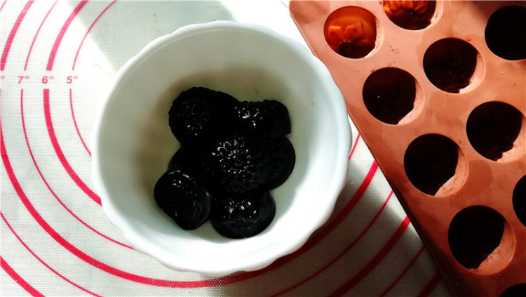 水果酸奶龟苓膏