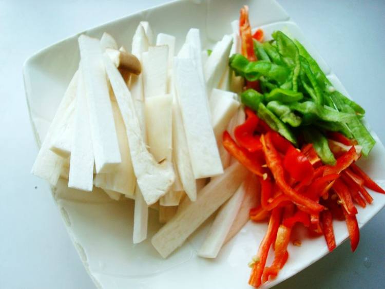 杏鲍菇炒香干