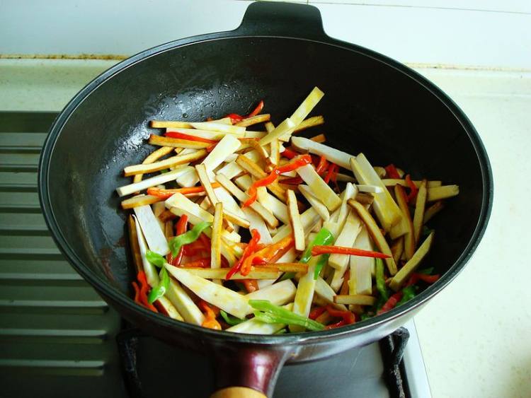 杏鲍菇炒香干