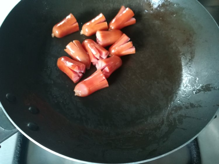香肠饭团
