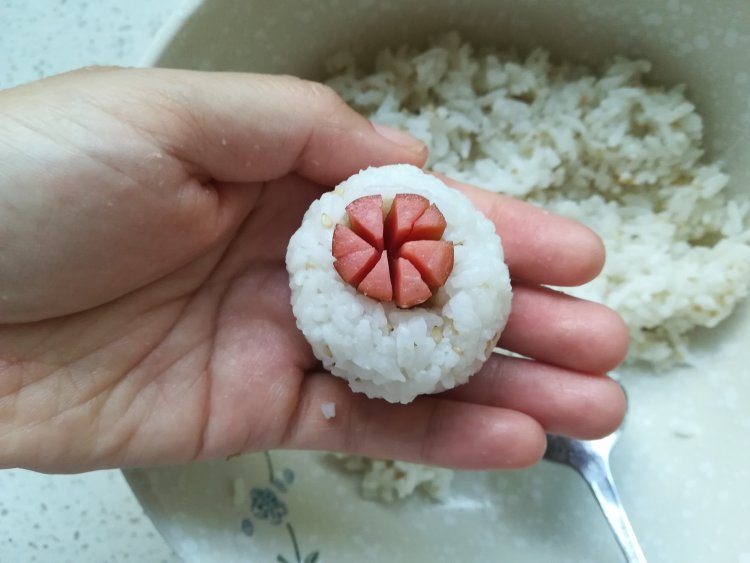 香肠饭团