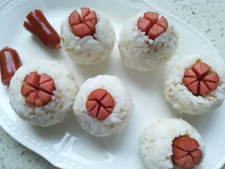 香肠饭团