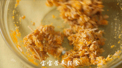 胡萝卜海苔肉松拌饭料