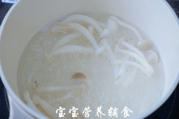 宝宝辅食-番茄菌菇秋