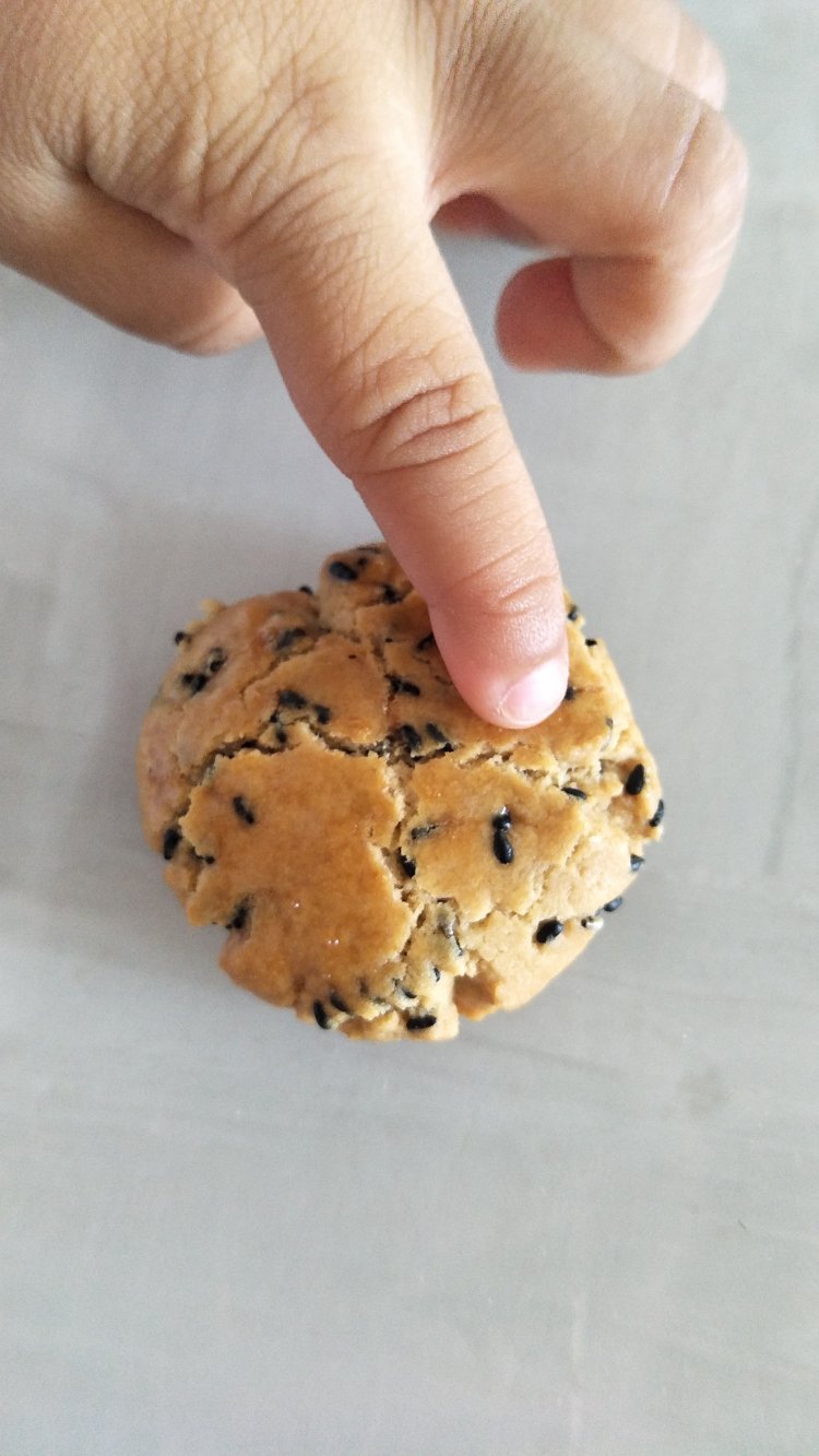 黑芝麻酥饼