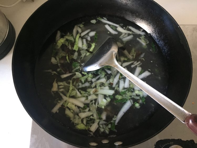 黑白菜豆腐鸡蛋汤