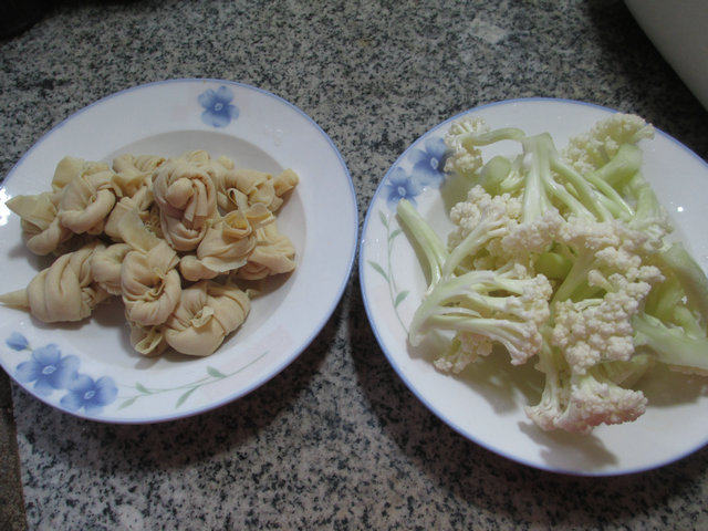 花菜烧千张结