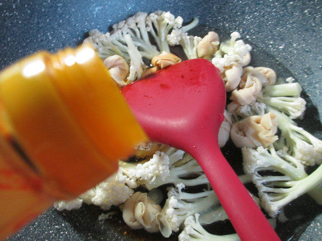 花菜烧千张结