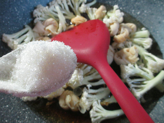 花菜烧千张结