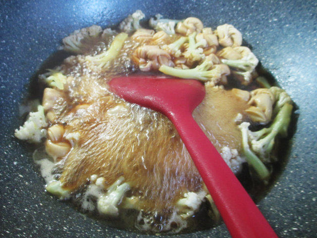 花菜烧千张结