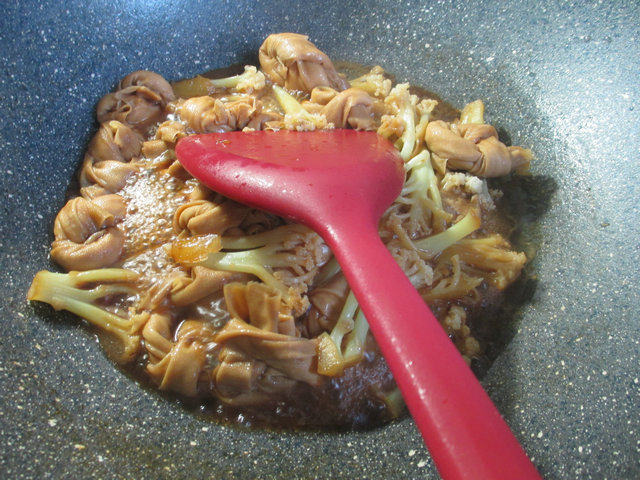 花菜烧千张结