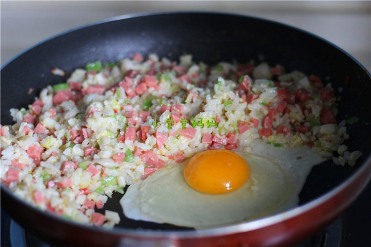 香肠炒饭