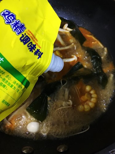 海鲜菇汤面