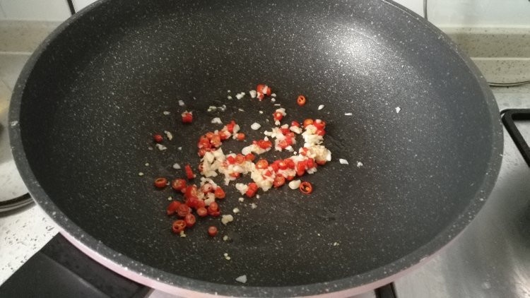 蒜蓉粉丝蒸丝瓜
