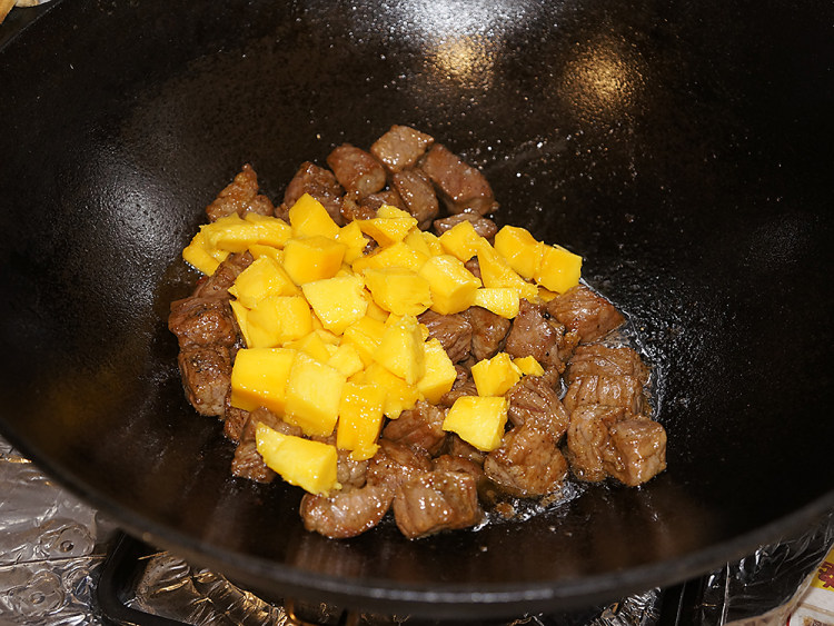 芒果炒牛肉