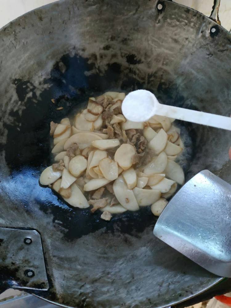 杏鲍菇炒肉片