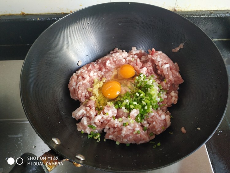 韭菜肉馅生煎饺