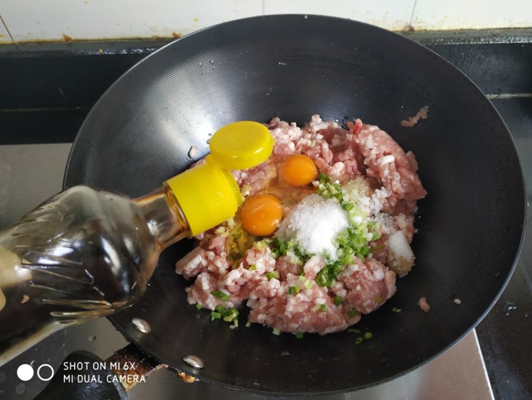 韭菜肉馅生煎饺