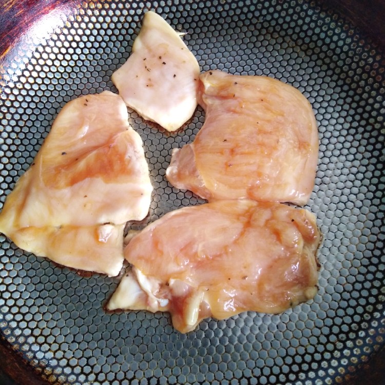 鸡胸肉三明治