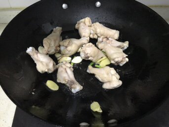 豆皮烧鸡翅