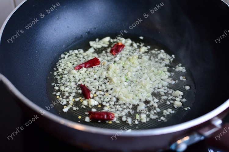 菠菜培根意大利面