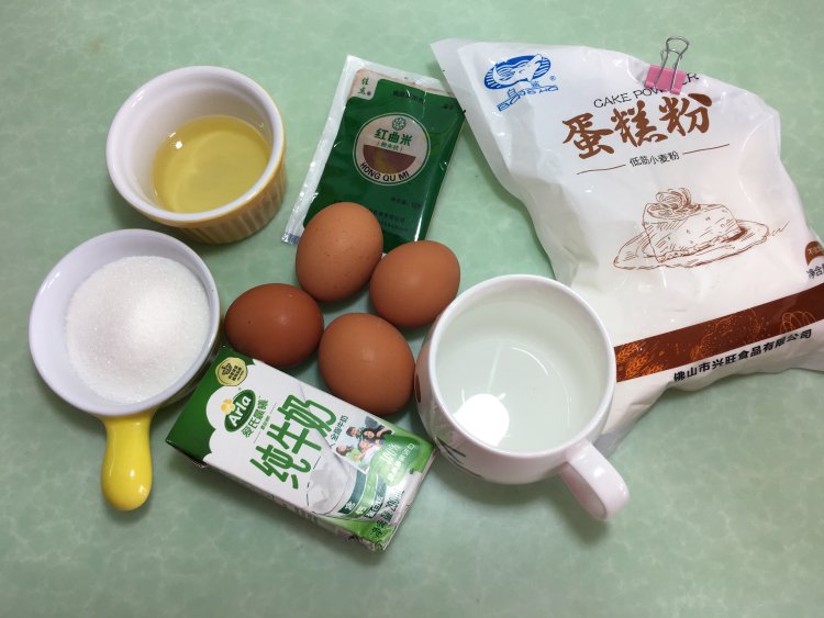 酸奶慕斯蛋糕