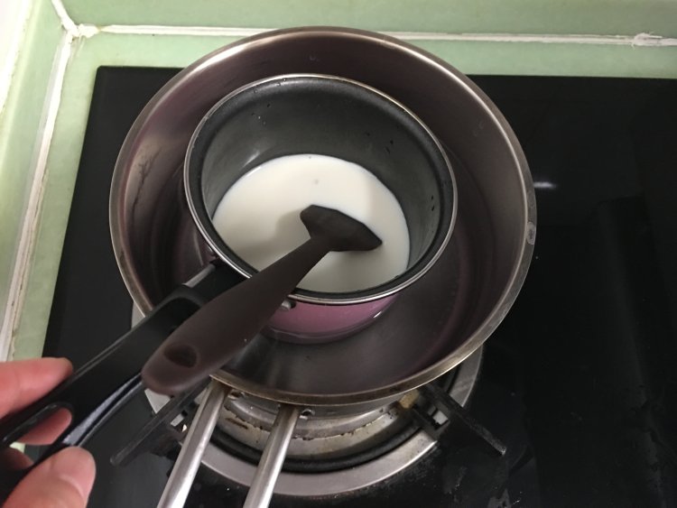 酸奶慕斯蛋糕