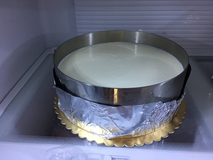 酸奶慕斯蛋糕