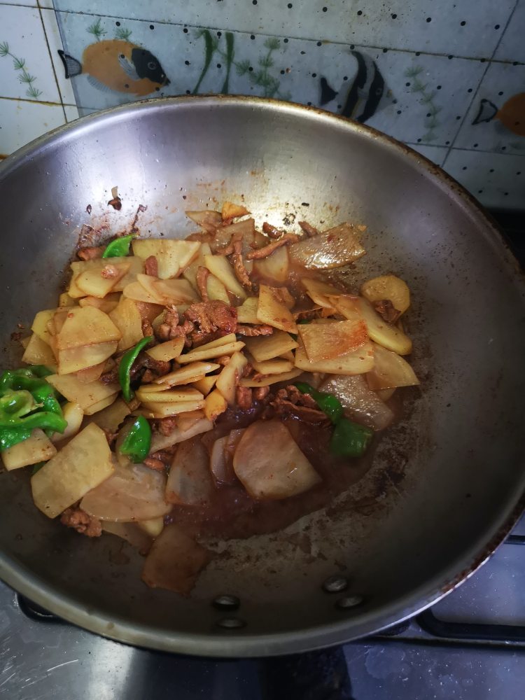 土豆片炒肉